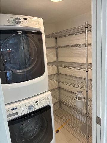 11543 SW 109th Rd 24B, Miami, FL 33176