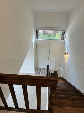 11543 SW 109th Rd 24B, Miami, FL 33176