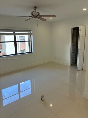 11543 SW 109th Rd 24B, Miami, FL 33176