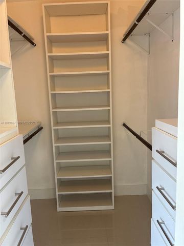 11543 SW 109th Rd 24B, Miami, FL 33176