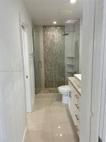 11543 SW 109th Rd 24B, Miami, FL 33176