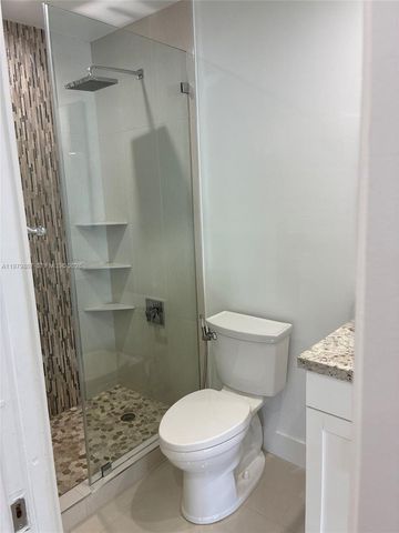 11543 SW 109th Rd 24B, Miami, FL 33176