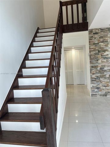 11543 SW 109th Rd 24B, Miami, FL 33176