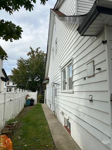 204-20 104th Avenue, Saint Albans, NY 11412