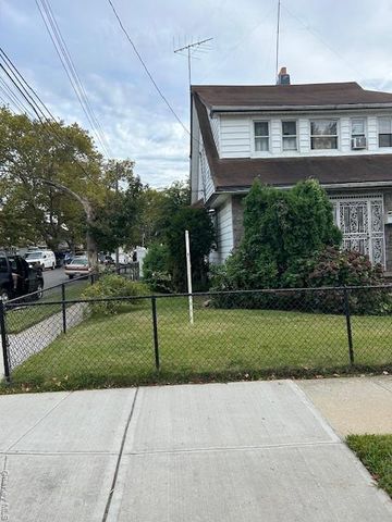 204-20 104th Avenue, Saint Albans, NY 11412