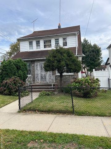 204-20 104th Avenue, Saint Albans, NY 11412