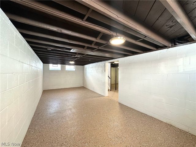 2440 Dentzler Road, Parma, OH 44134