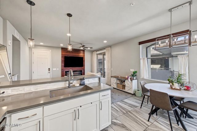 17850 N 68TH Street 3063, Phoenix, AZ 85054
