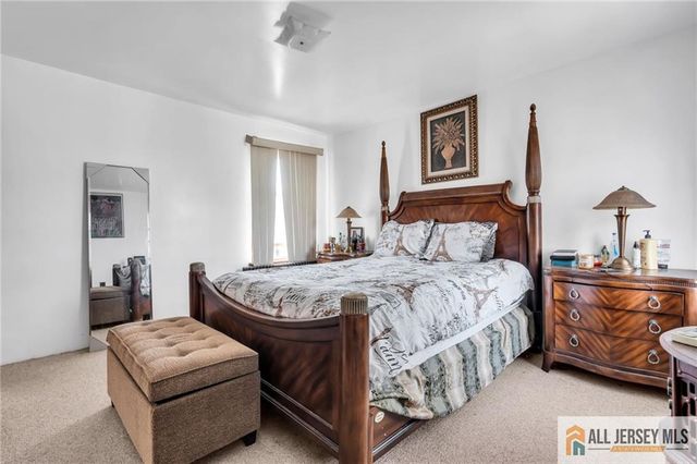 55 Smullen Street, Sayreville, NJ 08872