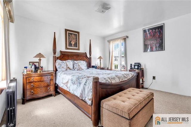 55 Smullen Street, Sayreville, NJ 08872