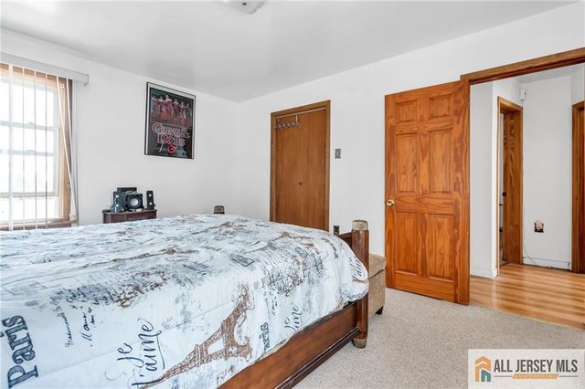 55 Smullen Street, Sayreville, NJ 08872
