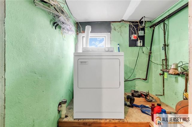55 Smullen Street, Sayreville, NJ 08872