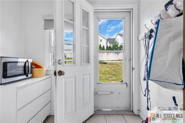 55 Smullen Street, Sayreville, NJ 08872