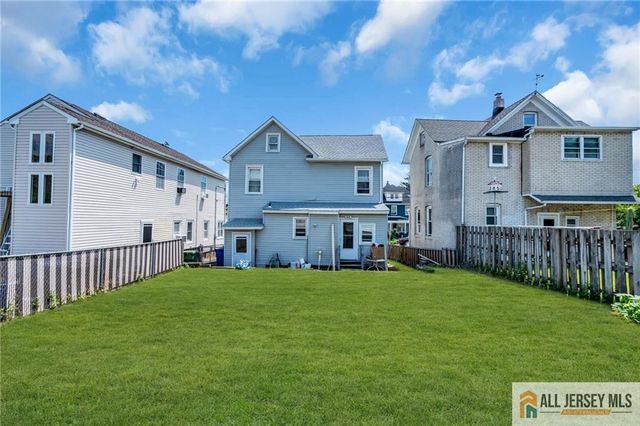 55 Smullen Street, Sayreville, NJ 08872
