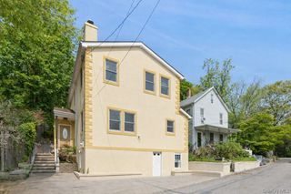 65 Eiler Lane, Irvington, NY 10533