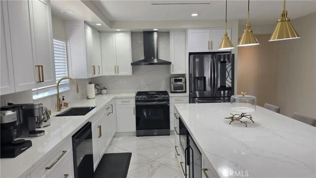 6429 Camellia Avenue, North Hollywood, CA 91606