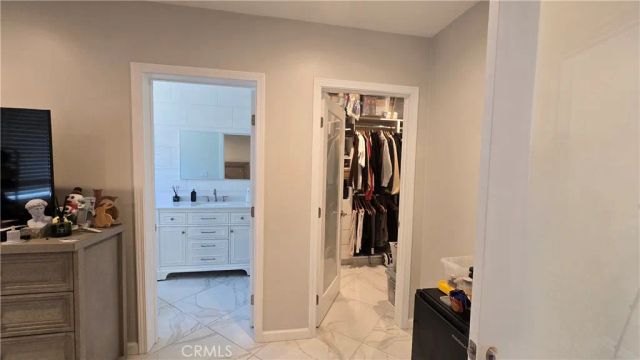 6429 Camellia Avenue, North Hollywood, CA 91606