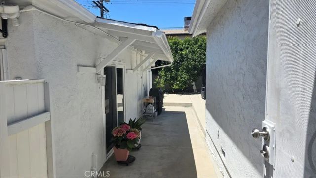 6429 Camellia Avenue, North Hollywood, CA 91606