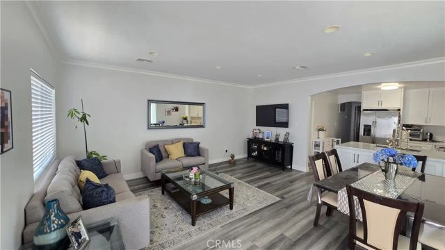 6429 Camellia Avenue, North Hollywood, CA 91606
