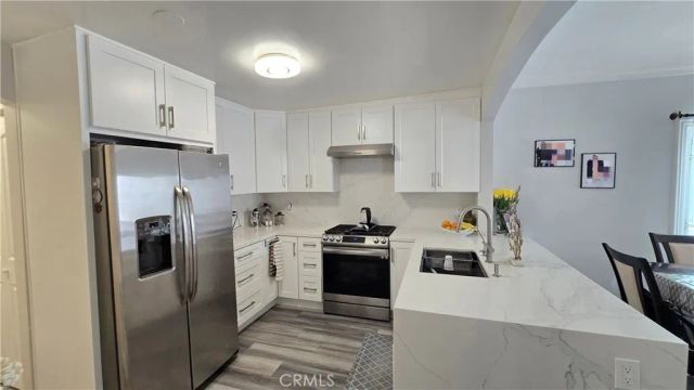 6429 Camellia Avenue, North Hollywood, CA 91606