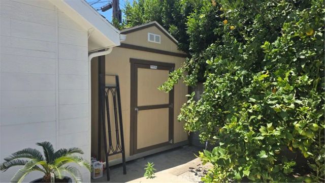 6429 Camellia Avenue, North Hollywood, CA 91606