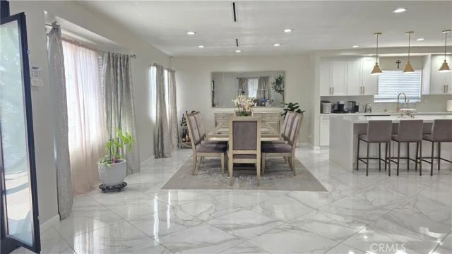 6429 Camellia Avenue, North Hollywood, CA 91606