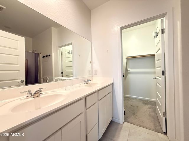 38114 N FRONT RUNNER Lane, San Tan Valley, AZ 85140