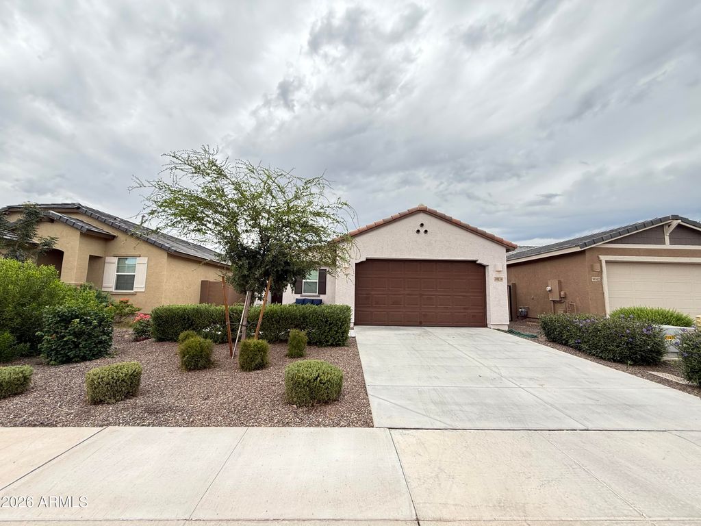 38114 N FRONT RUNNER Lane, San Tan Valley, AZ 85140