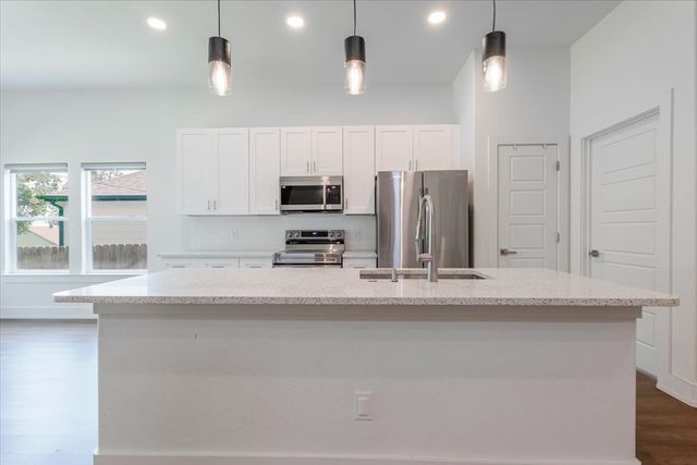 3015 Brazos River Drive, Granbury, TX 76048