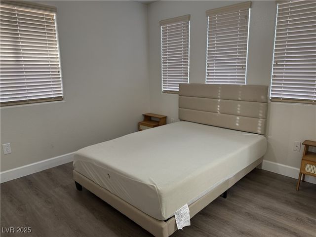 5733 Rose Tiara Drive, Las Vegas, NV 89139