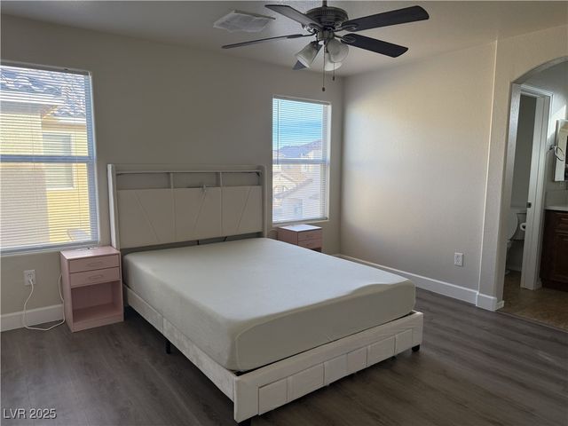 5733 Rose Tiara Drive, Las Vegas, NV 89139