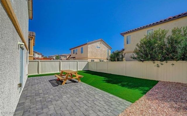 5733 Rose Tiara Drive, Las Vegas, NV 89139