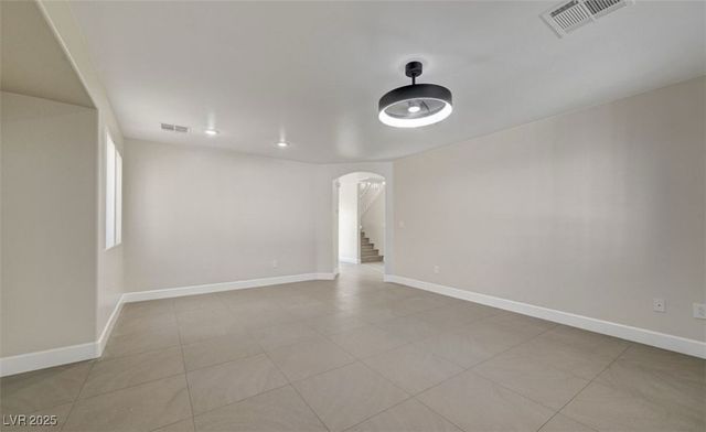 5733 Rose Tiara Drive, Las Vegas, NV 89139