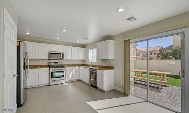 5733 Rose Tiara Drive, Las Vegas, NV 89139