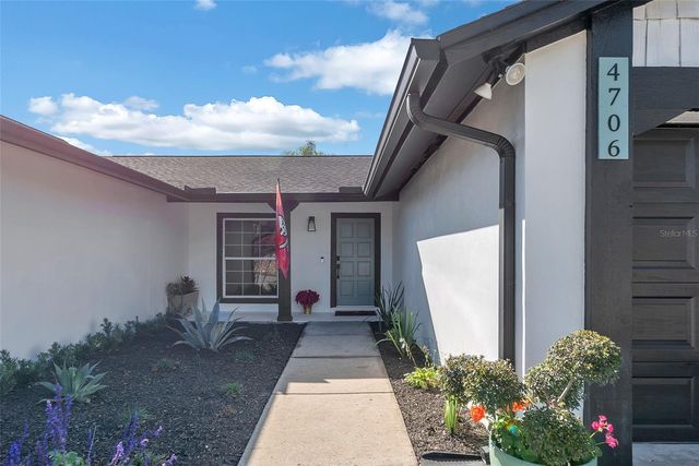 4706 HEATH AVENUE, Tampa, FL 33624