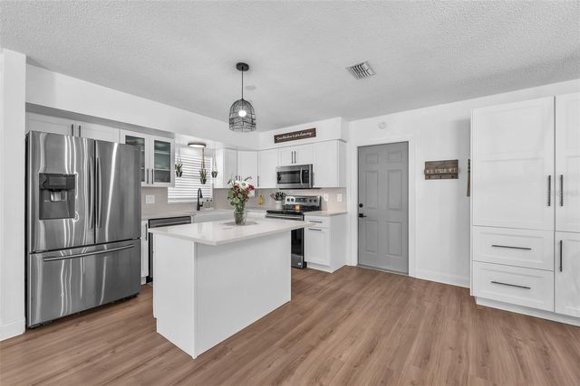 4706 HEATH AVENUE, Tampa, FL 33624