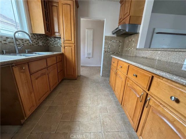10411 Pinehurst, South Gate, CA 90280