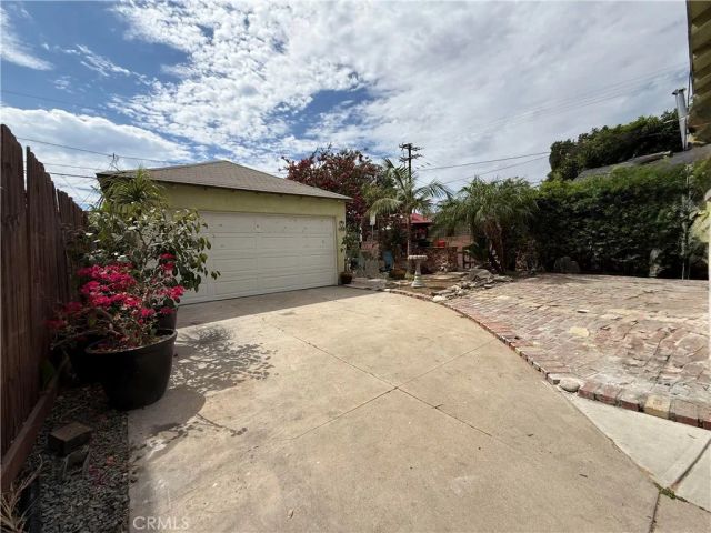 10411 Pinehurst, South Gate, CA 90280