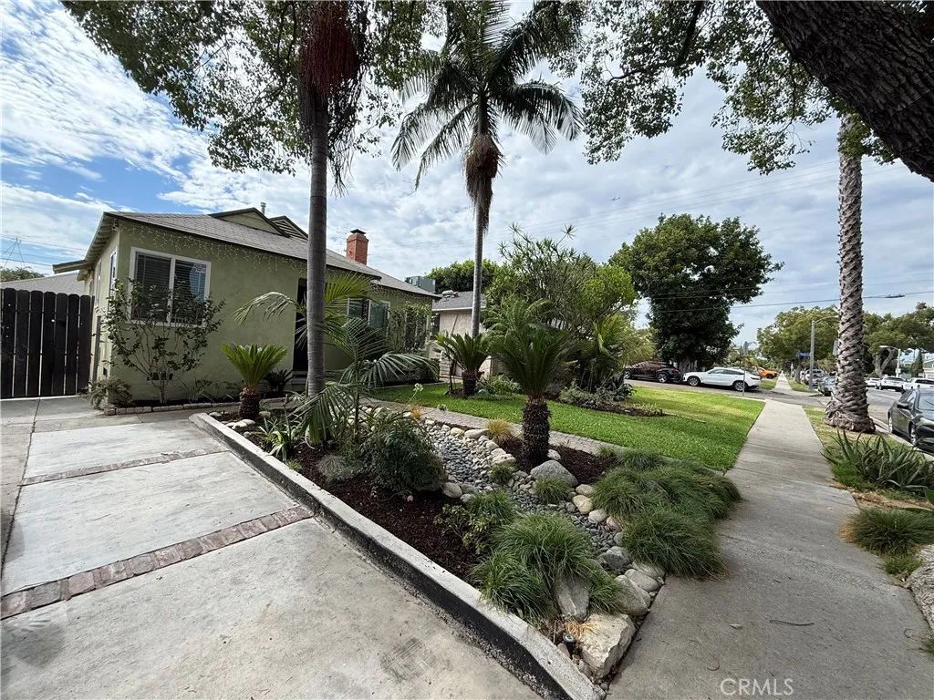 10411 Pinehurst, South Gate, CA 90280