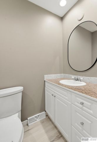 11568 Rambleridge Road, Omaha, NE 68164