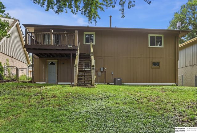 11568 Rambleridge Road, Omaha, NE 68164