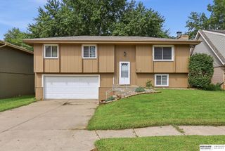 11568 Rambleridge Road, Omaha, NE 68164