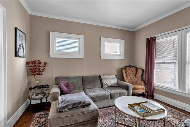 175 St James Place, Buffalo, NY 14222