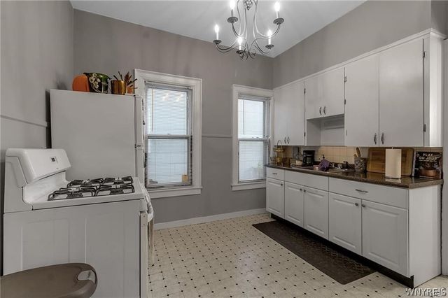 175 St James Place, Buffalo, NY 14222