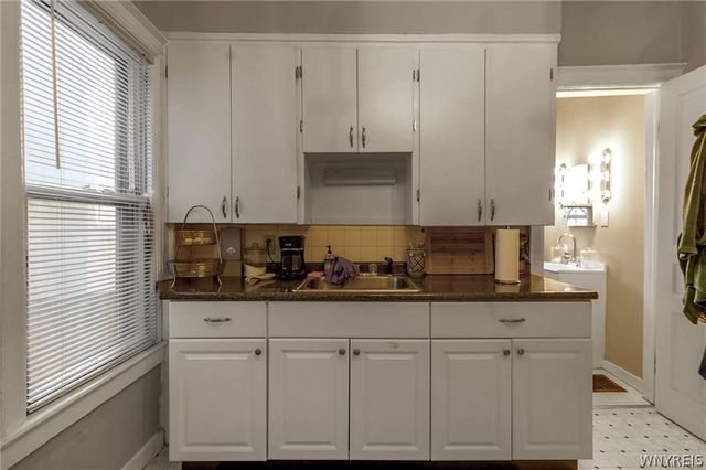 175 St James Place, Buffalo, NY 14222