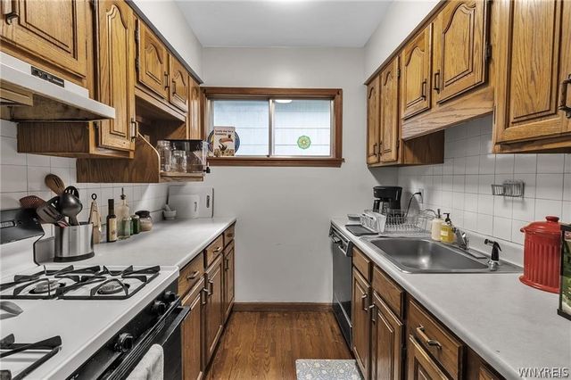 175 St James Place, Buffalo, NY 14222