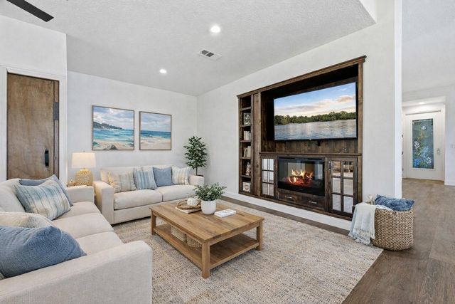 11707 Edgewater Court, Montgomery, TX 77356