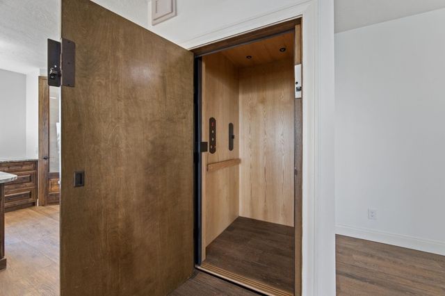 11707 Edgewater Court, Montgomery, TX 77356