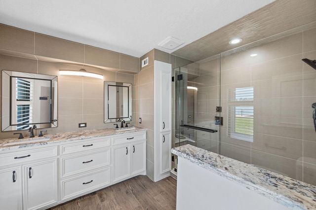 11707 Edgewater Court, Montgomery, TX 77356