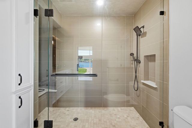 11707 Edgewater Court, Montgomery, TX 77356